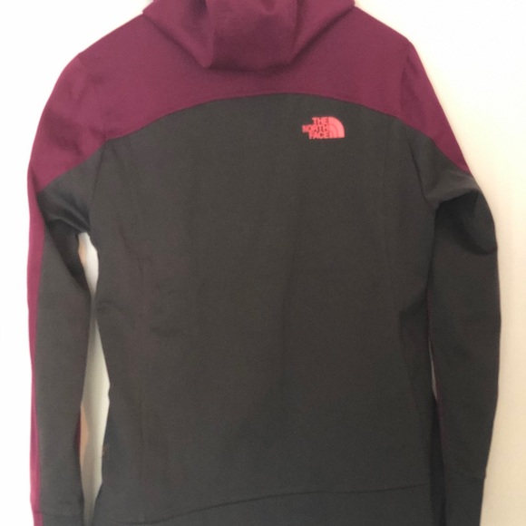 North Face Spring Jacket - Picture 6 of 8